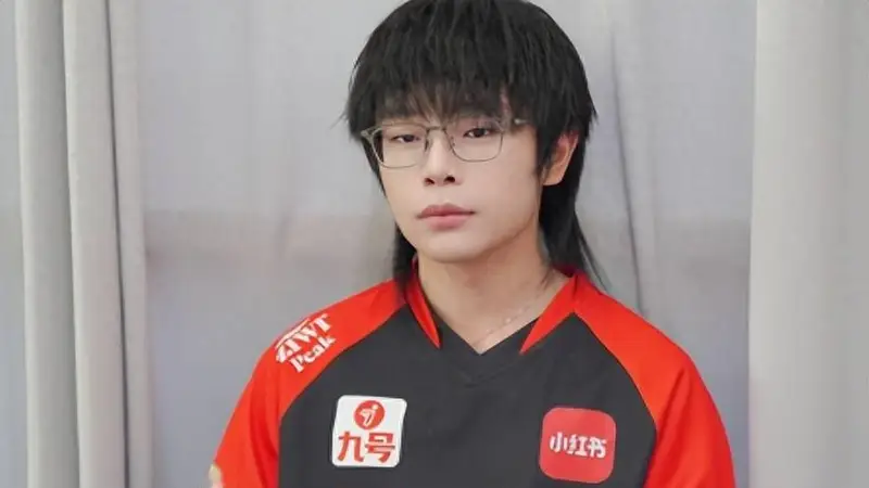 才被狼队零封,AG就和狼队联手,钟意一口一个马哥关系真好