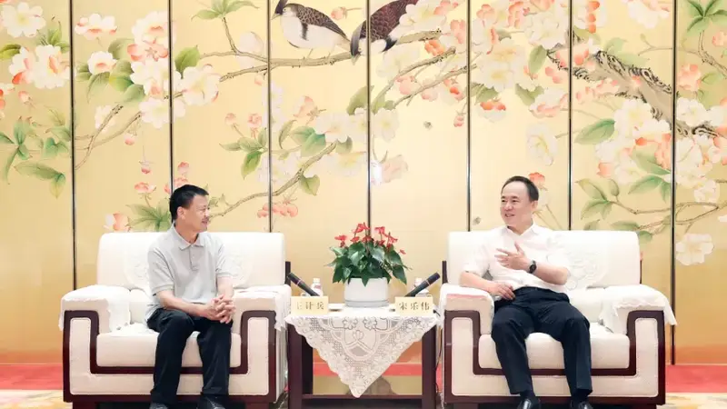 徐州市委书记会见“外卖诗人”王计兵：做徐州新大众文艺繁荣发展的带动者