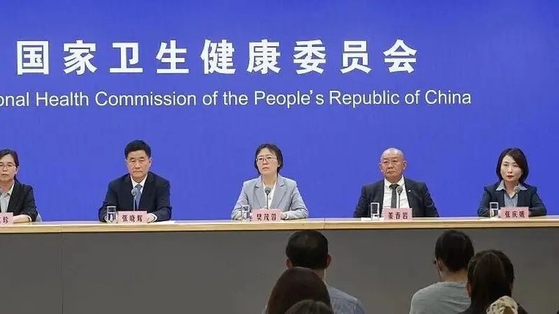 国家卫健委:白血病不再是不治之症,中国在造血干细胞移植领域处在世界的前沿,使我国大多数患者能够在技术条件完备的体系下,得到治愈