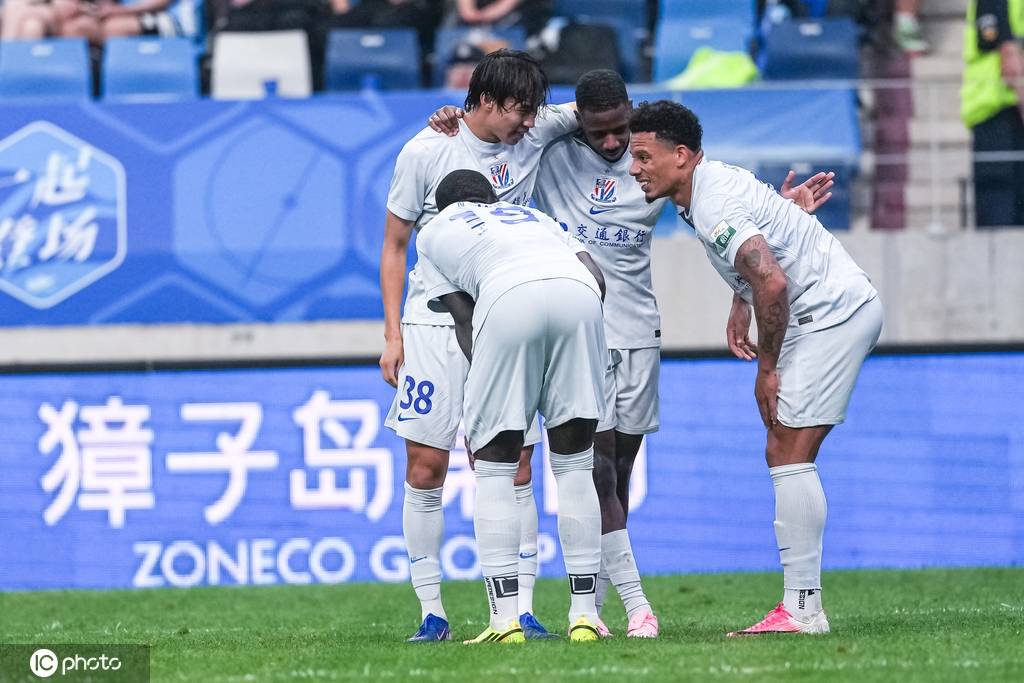 中超-阿苏埃造点+传射拉唐双响 申花客场4-1英博结束7轮不胜