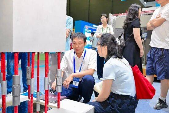 人民网|智能建造赋能城市更新 长沙筑博会集中展示行业新成果
