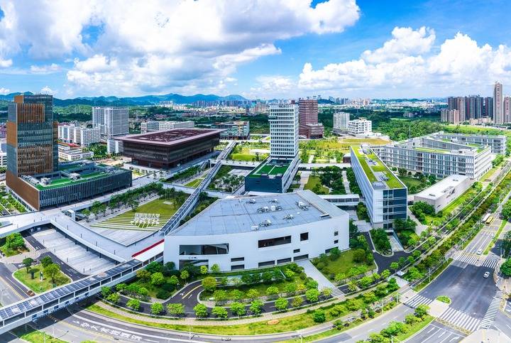 深圳技术大学:平地起高校 产业新标杆
