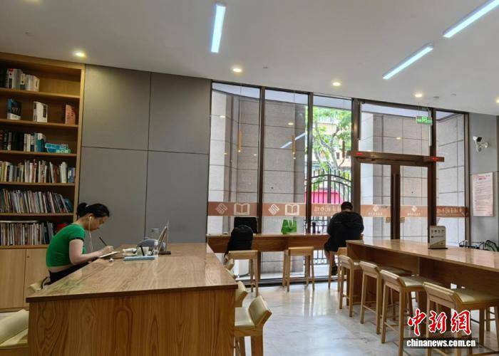 (申城风景线)海内外年轻人热衷赴沪“轻旅居”