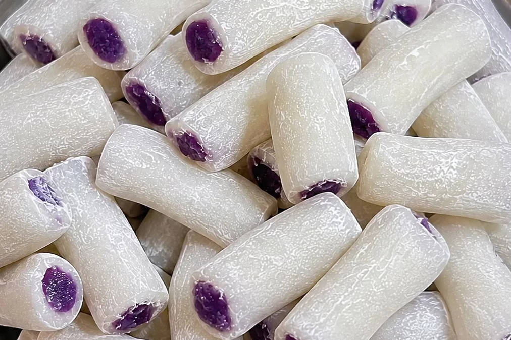 一口下去，软糯香甜，好吃到破防！