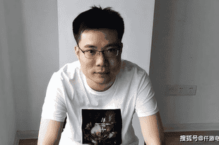 大司马一到公司上班就要打LOL，已经重拾对LOL热爱了