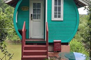 栖居山水间：坡豪湖畔的小木屋
