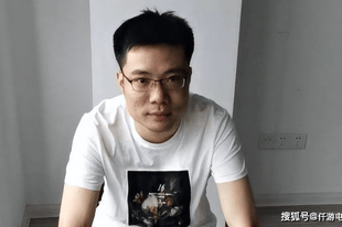 大司马一到公司上班就要打LOL，已经重拾对LOL热爱了