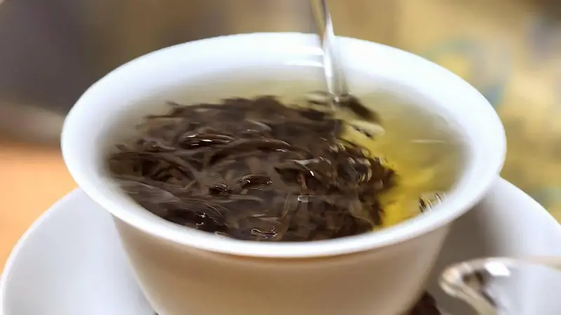茶温刚好，日子也刚好