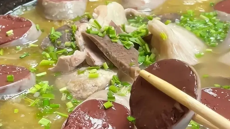 哈尔滨六大招牌地道名菜，解锁冰城独有的东北烟火风味