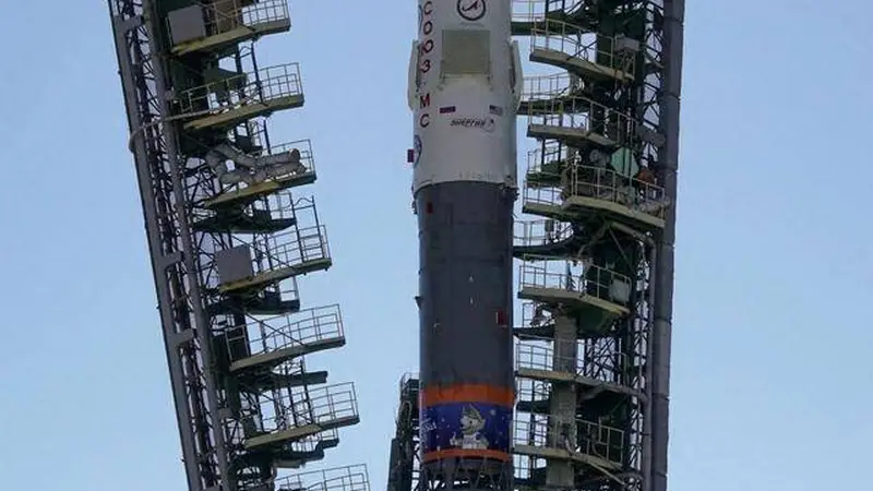 中国给的压力太大？美国为了继续上太空，不得不给俄罗斯送钱