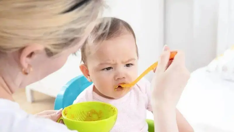 第一口辅食吃蛋黄?老一辈传下来的“经验”靠谱吗?