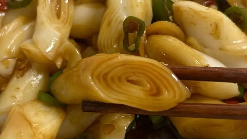 巨开胃辣椒酱拌肠粉简单快手超解馋