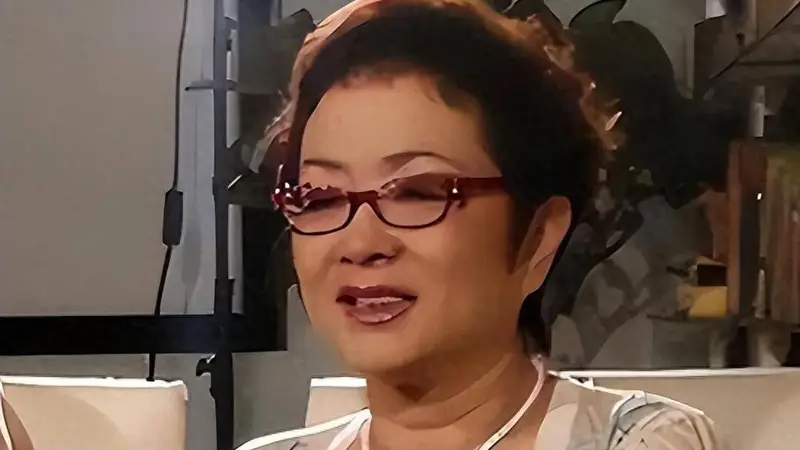 因唱《外婆的澎湖湾》成绝响,苦命的她:24岁失母,50岁遇脑梗,67岁丧女,如今因病离世