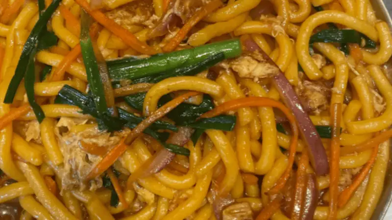 丹东炒叉子，感受粗粮面食带着锅气的地道烟火滋味