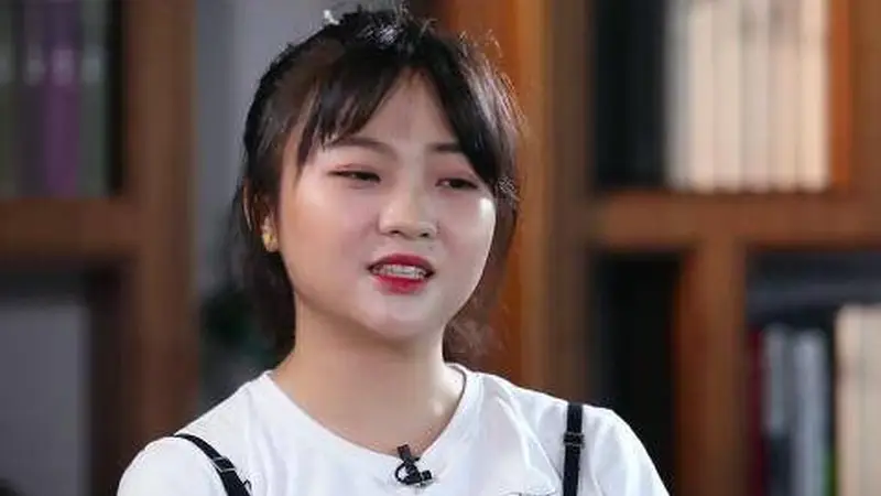 林妙可被偷走的18年，如今26岁的她在圈内几乎透明，现状让人唏嘘