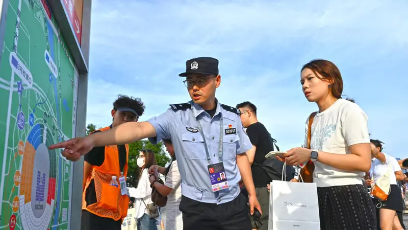 累计近20万观众欢聚鸟巢，北京警方“一馆一策”筑牢安全防线