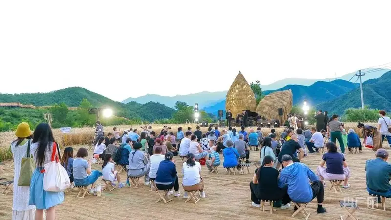 北京昌平区流村镇溜石港梯田大地音乐会举办