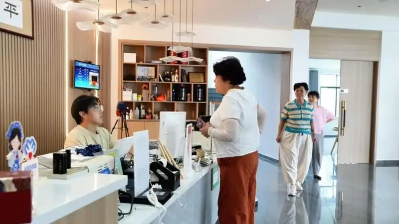 日均24℃ 浙江遂昌“清凉资源”变身“富民经济”