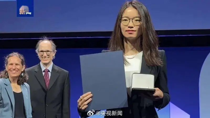 这样的大好消息突降，中国人应该高兴还是着急？