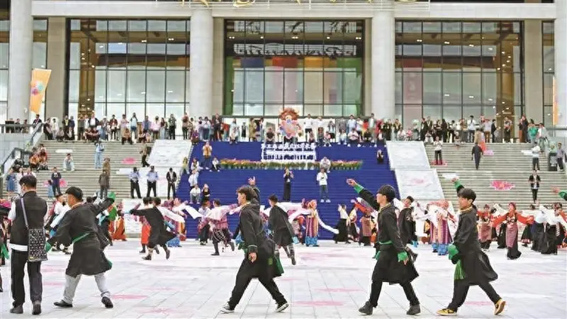 雪域欢歌启新程