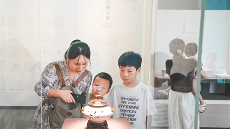 千年“中国白”,205件珍品首秀海南