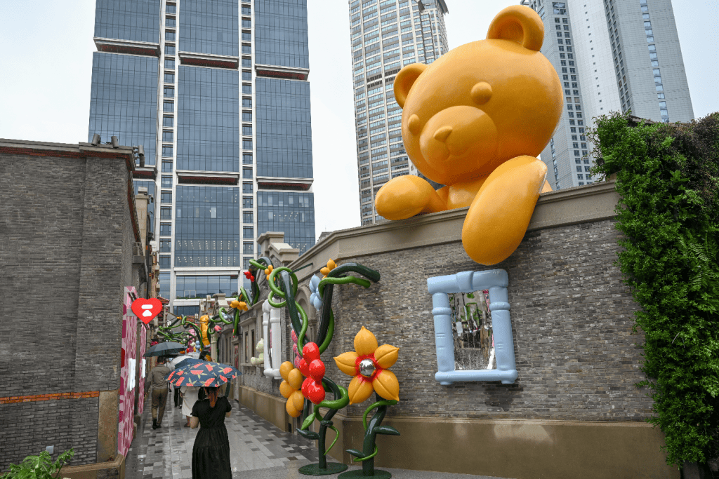 上海百年张园东区首开区揭幕,多幢历史建筑被重塑为潮流体验地