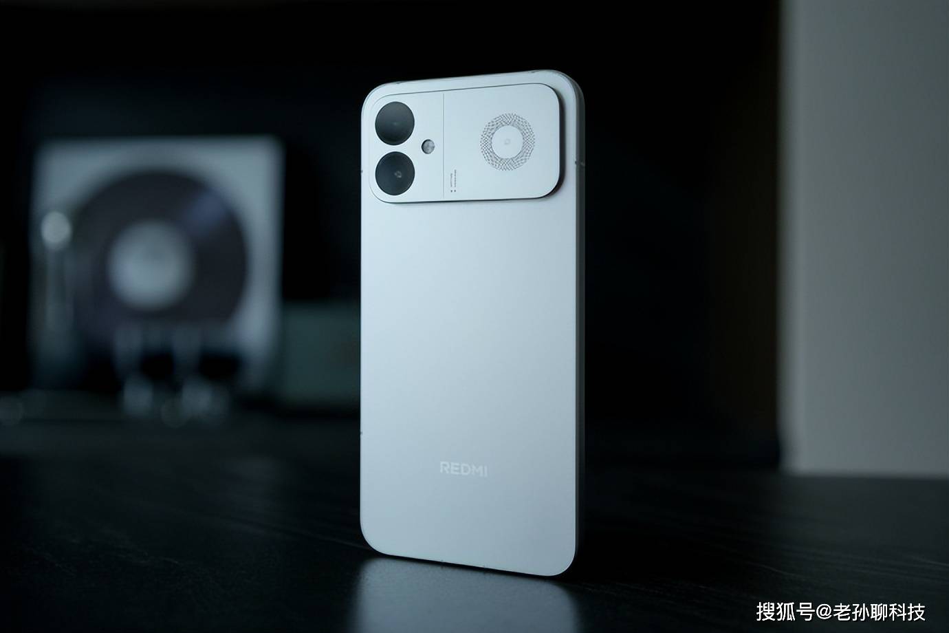 红米K90至尊版参数曝光,骁龙风冷处理器,价格不到3000元