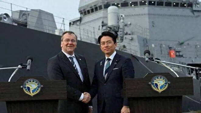 德国“不装了”,空军司令刚叫板俄罗斯,防长又砸160亿组建快反部队!