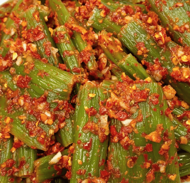 赣乡秋冬传统小菜，腌菜梗一口酸辣唤醒味蕾