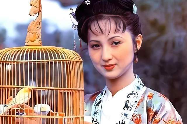 红楼梦最清醒的通房丫头:贾琏求欢被拒,平儿一句话道破天机