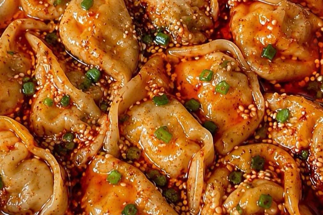 酸汤饺子，一碗酸辣暖到心底，连汤都喝得精光