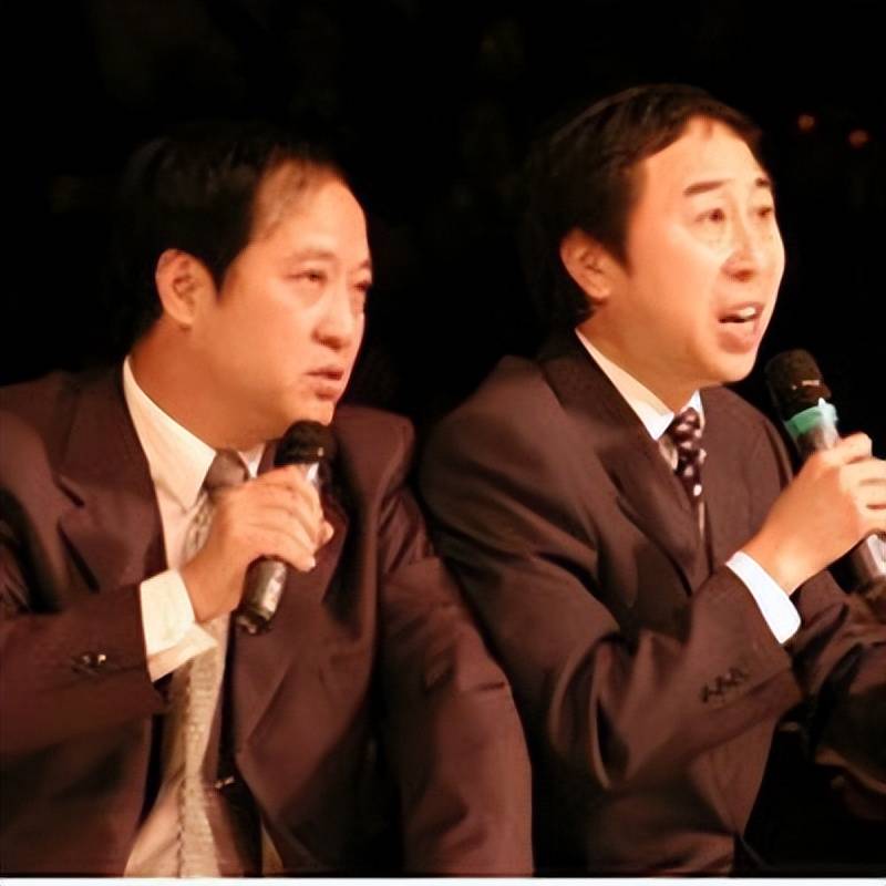77岁牛群近况：折腾半生倾家荡产，如今被美国毕业的儿子如此对待