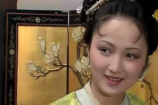 贾琏求欢被拒,平儿却跑到窗外笑:她到底在怕什么?