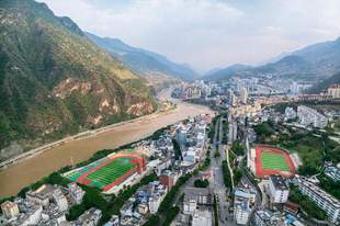 怒江傈僳族自治州旅行攻略·怒江大峡谷的溜索与怒族村寨
