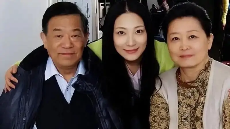83岁高明的近况:自儿子高亮去世后,儿媳已成他和妻子的晚年依靠