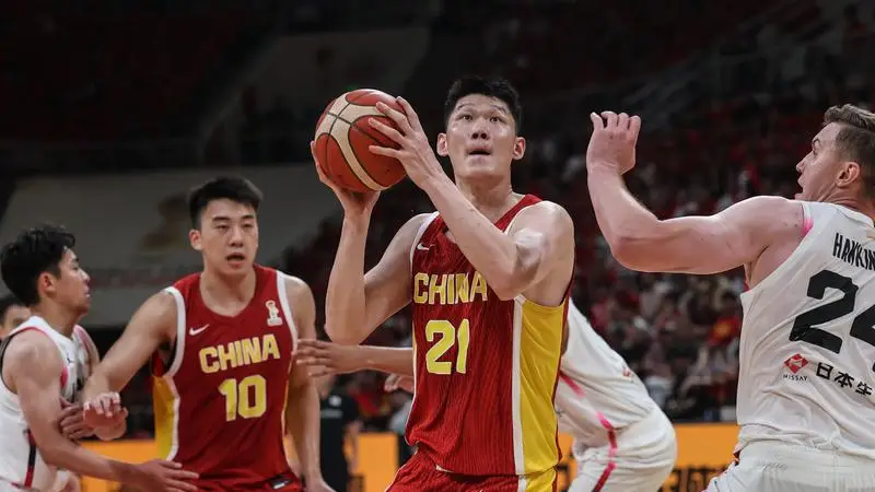 世预赛-胡金秋15分杨瀚森9分4犯 中国男篮主场负日本