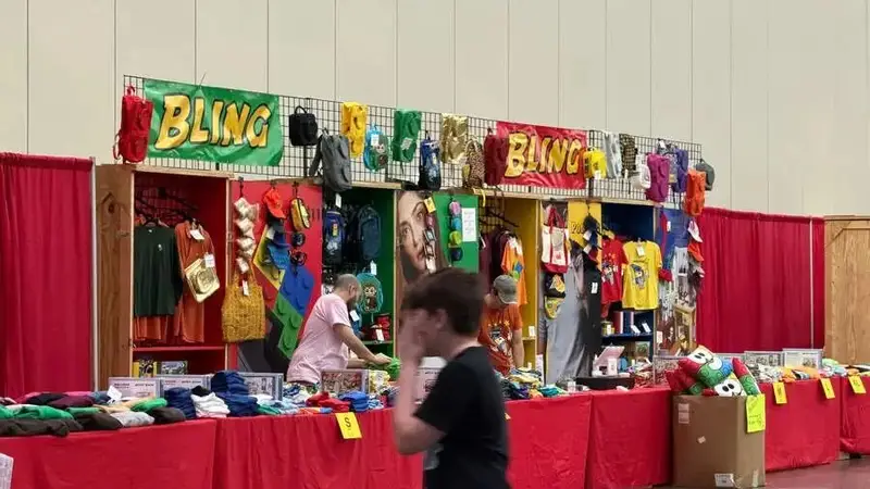 BrickFair2026全记录①｜我们把493张照片摊开，数出了215个作品