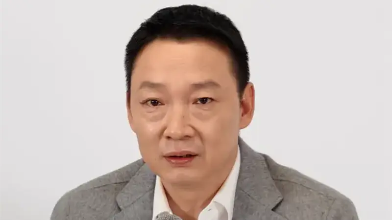 阿莱联手打造！荣耀CEO李健放话将超越苹果影像