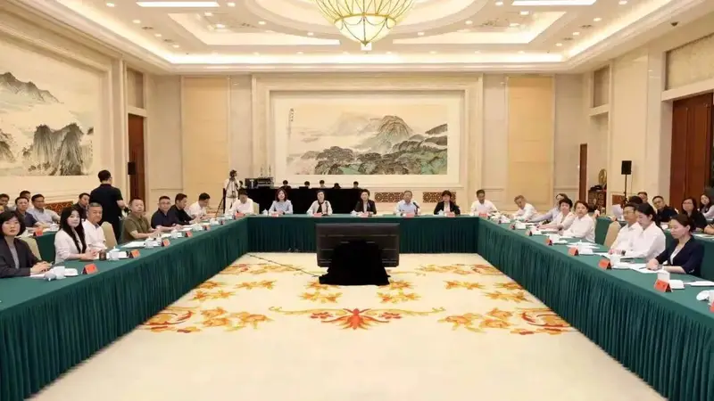 省卫生健康委召开人工智能赋能基层医疗卫生路演推进会