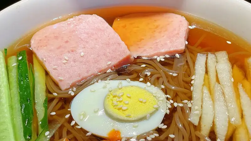 夏天这碗“冰碴子面”,凭什么让延吉人魂牵梦萦?