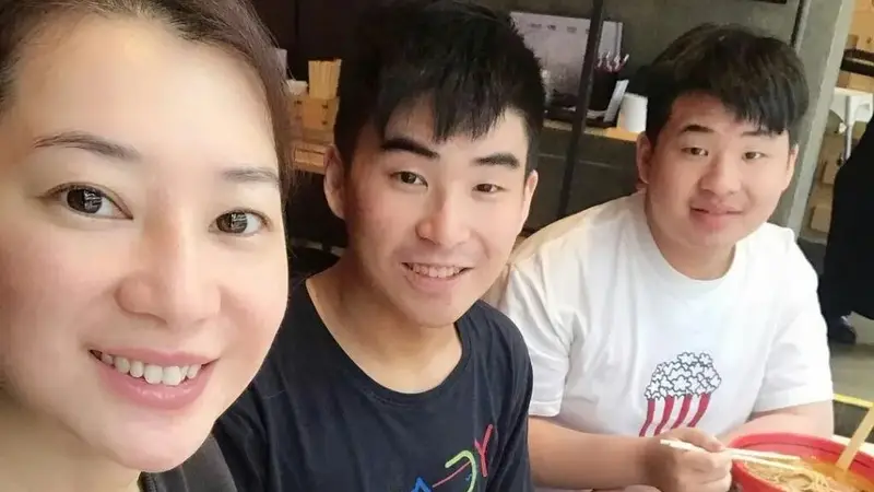 被传婚变！香港女星陈伶俐删夫妻合照，嫁隐形富豪住3000尺豪宅，恩爱照突然消失