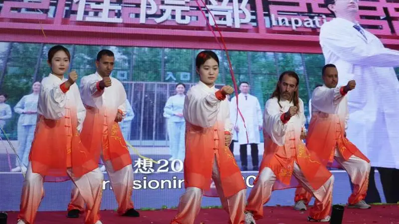 中外民众共赴山东济南“杏林之约”