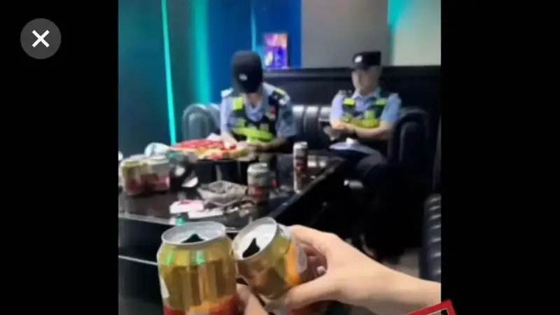 两民警在酒吧执勤视频被女子截图发布，配文“点了两个男模，好像很高冷”，贵州警方通报：恶意篡改画面原意，程某被行政拘留