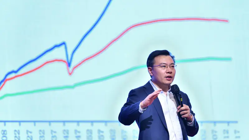 任泽平“付费群”风波后,已更换上课方式,VIP会员吐槽:跟着任泽平买什么亏什么
