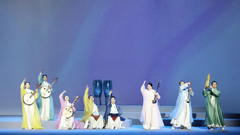 “仿佛看了一部武侠小说”，《海上生民乐》归来连演14场