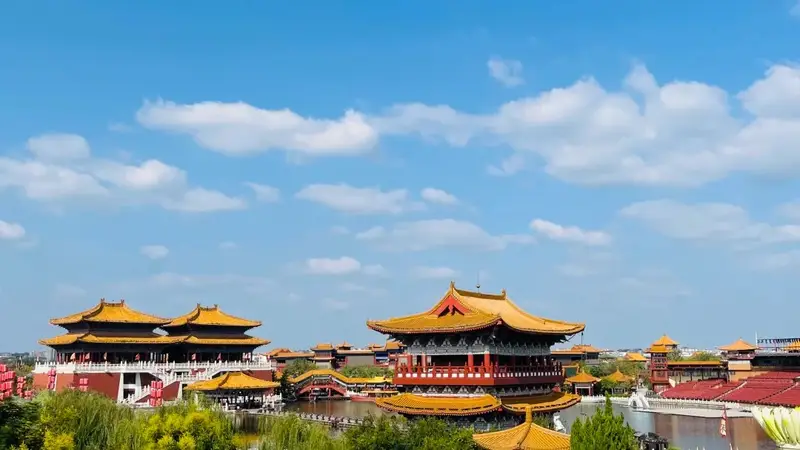 暑假去开封怎么玩?3天2晚路线住宿交通美食全攻略+FAQ