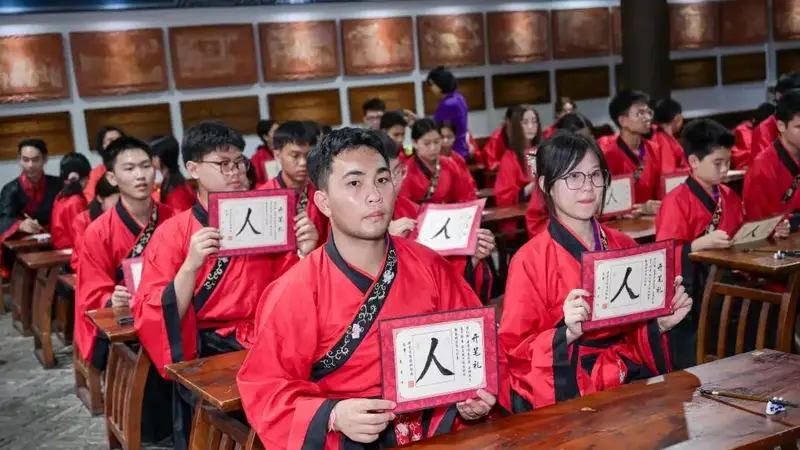 广西视听特写:“我们慢慢发现,中国就是我们的根”