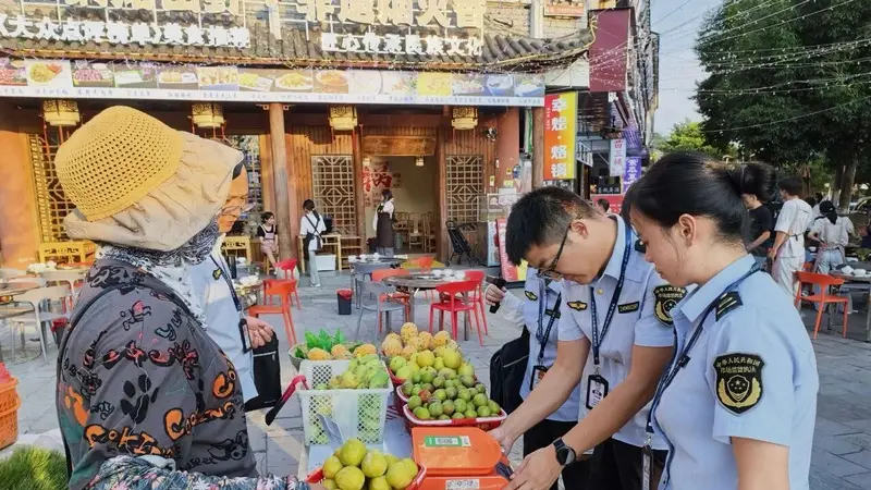 多措并举规范旅游市场秩序黄果树餐饮告别沿街拉客线上经营焕发新活力