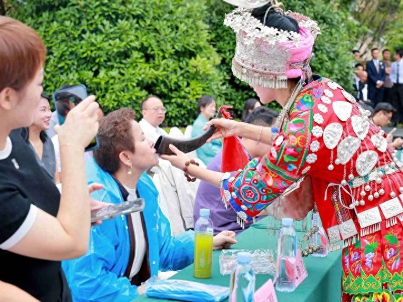 雷山西江千户苗寨:新业态集中亮相 品质升级喜迎暑期旅游旺季