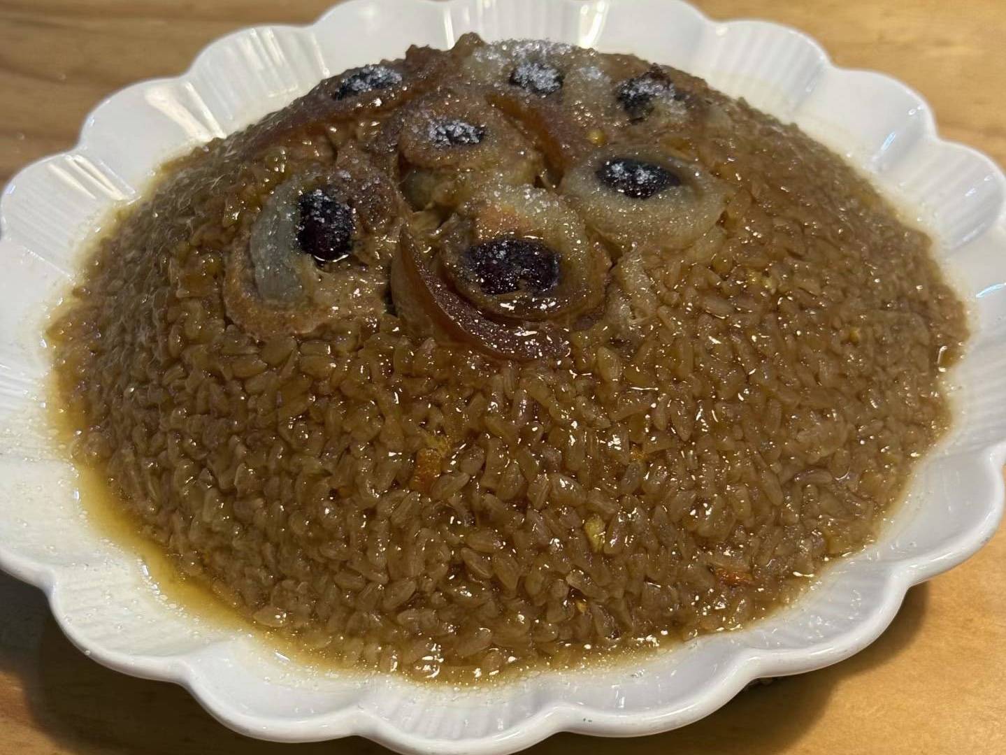 《时光里的甜味记忆:一碗龙眼肉,藏着最朴实的家宴温情》